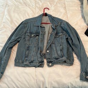 H&M jean jacket. Size medium.